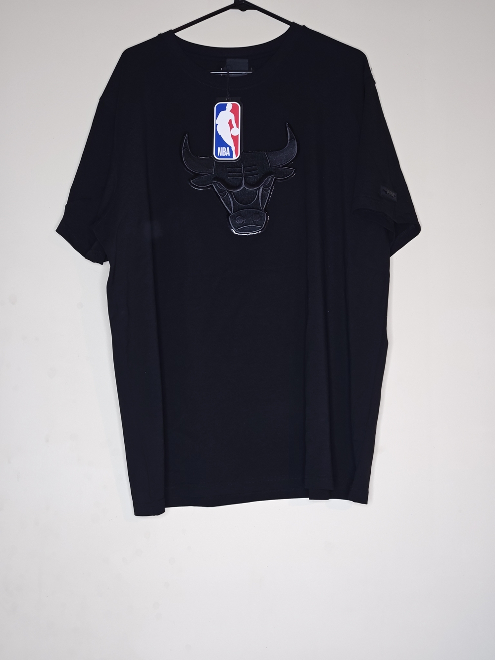 NBA Pro Standard Chicago Bulls Embroidered Logo Black Men's Shirt
